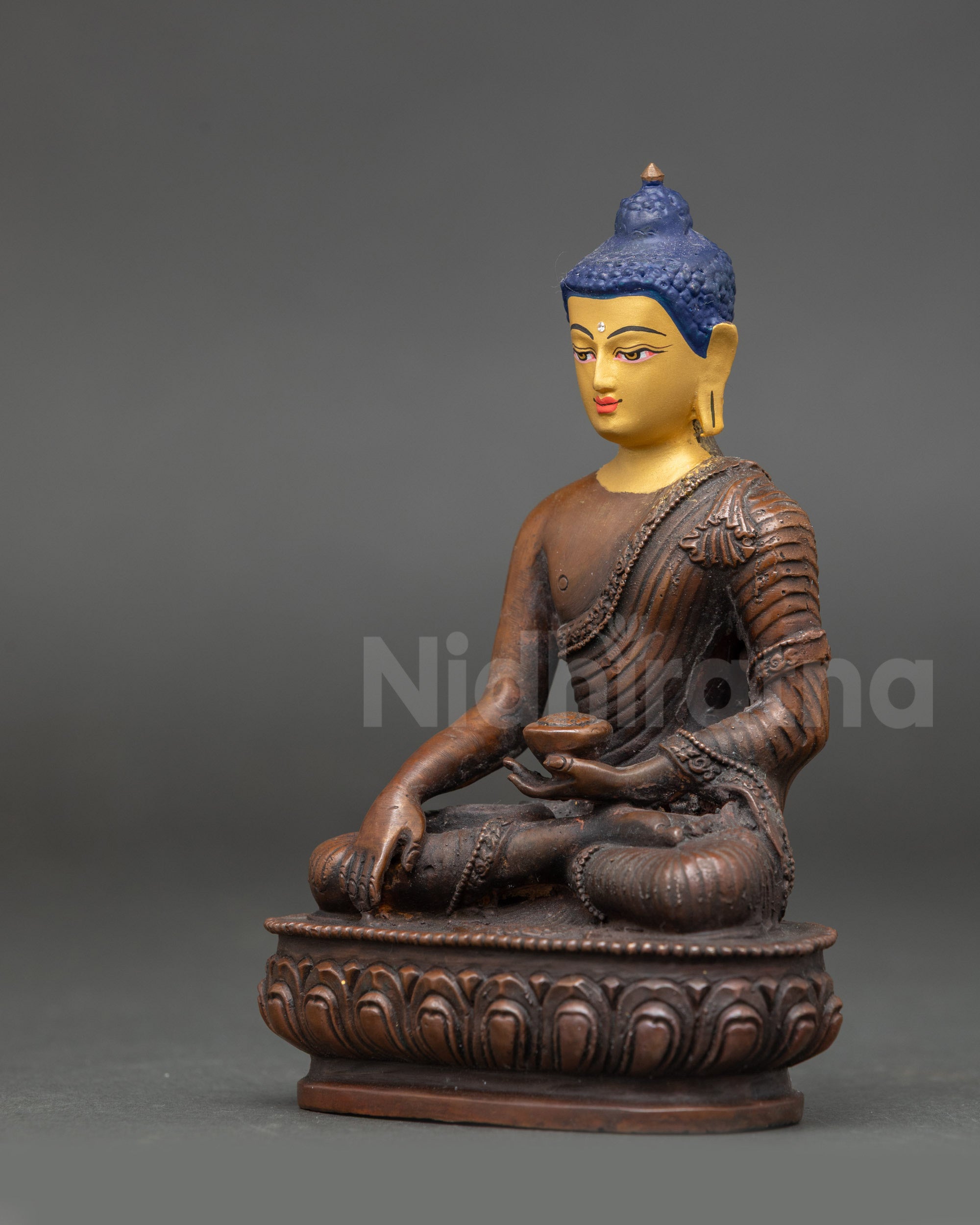 Buddha Shakyamuni Statue