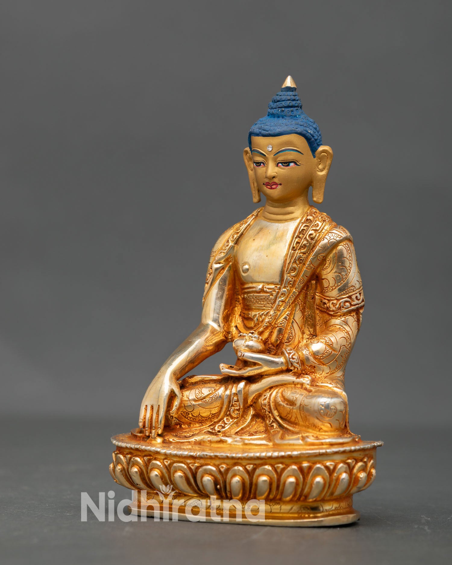 Shakyamuni Buddha Statue for Sacred Shrine Decor