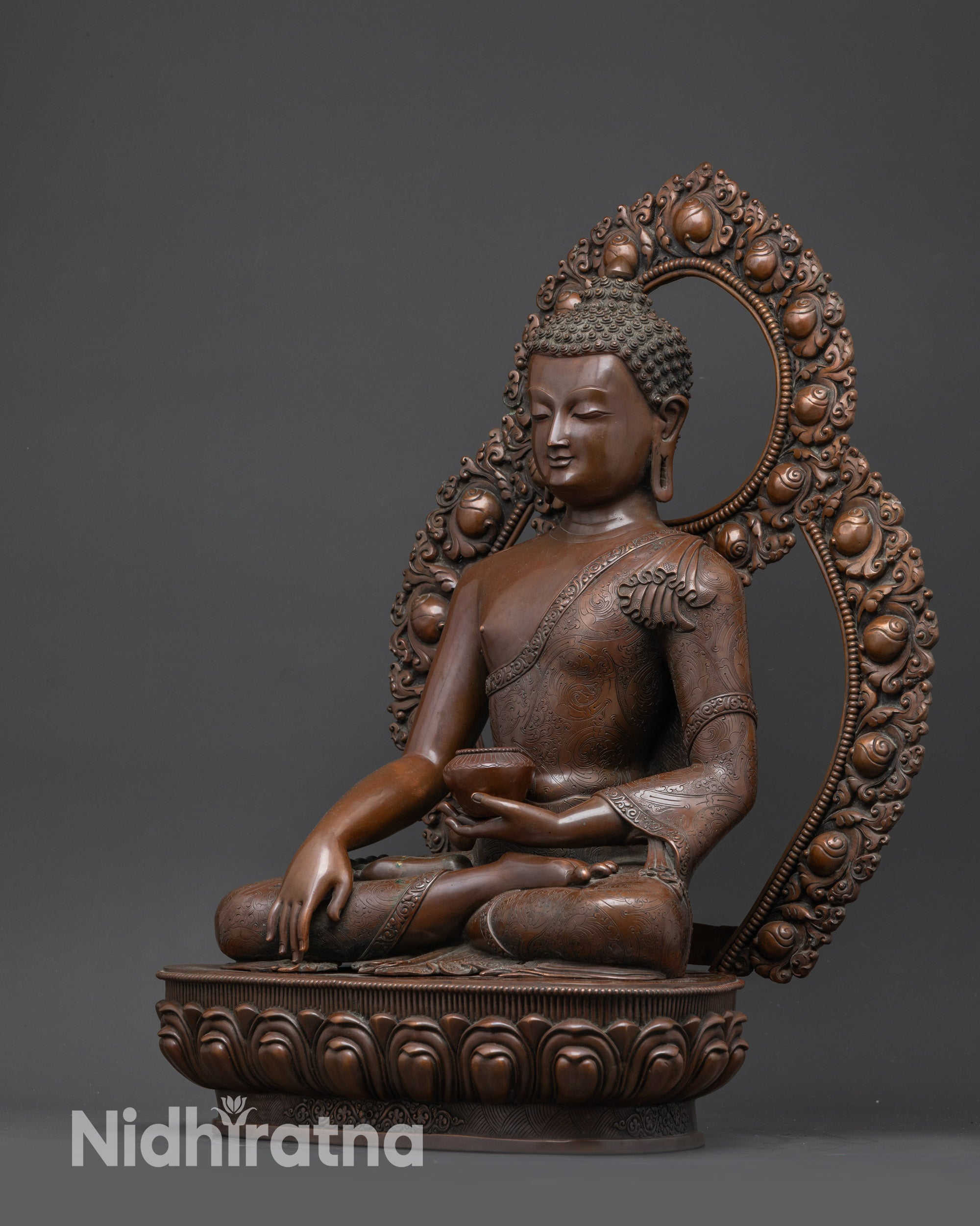 Buddha Shakyamuni Statue