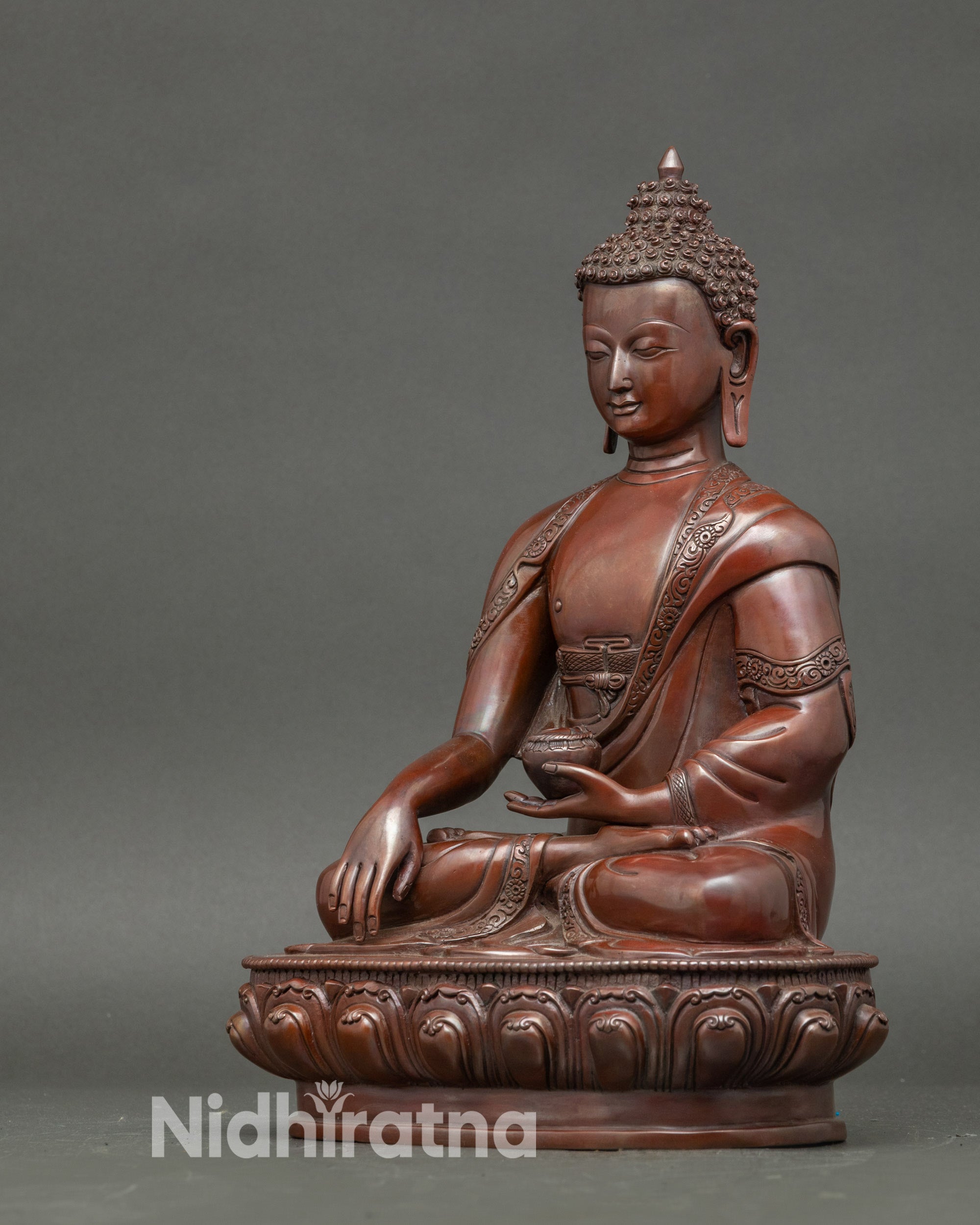 Divine Gautama Shakyamuni Buddha Sculpture for Spiritual Practice