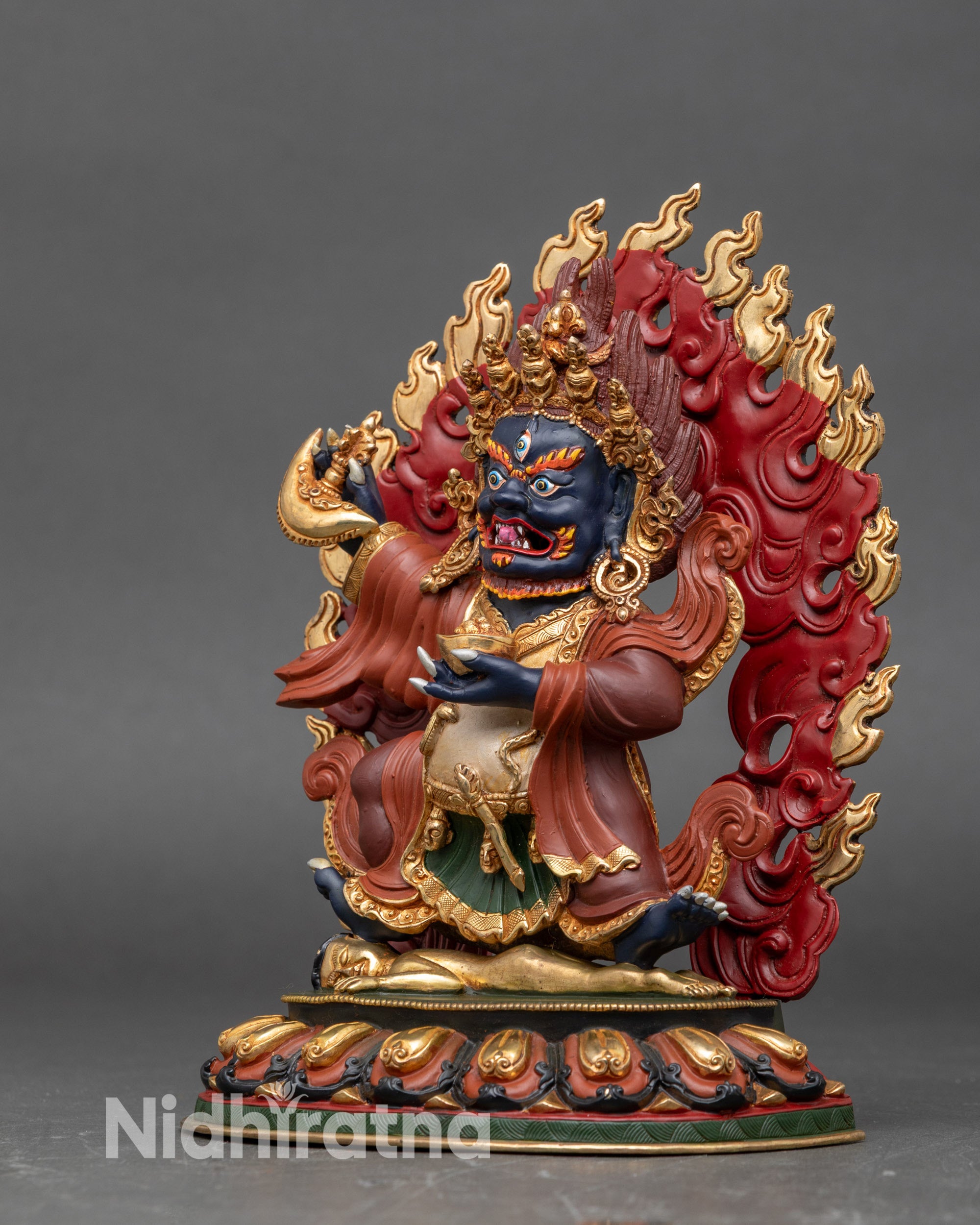 Mahakala Bernagchen – Artisan Crafted Nepalese Protector Deity Statue