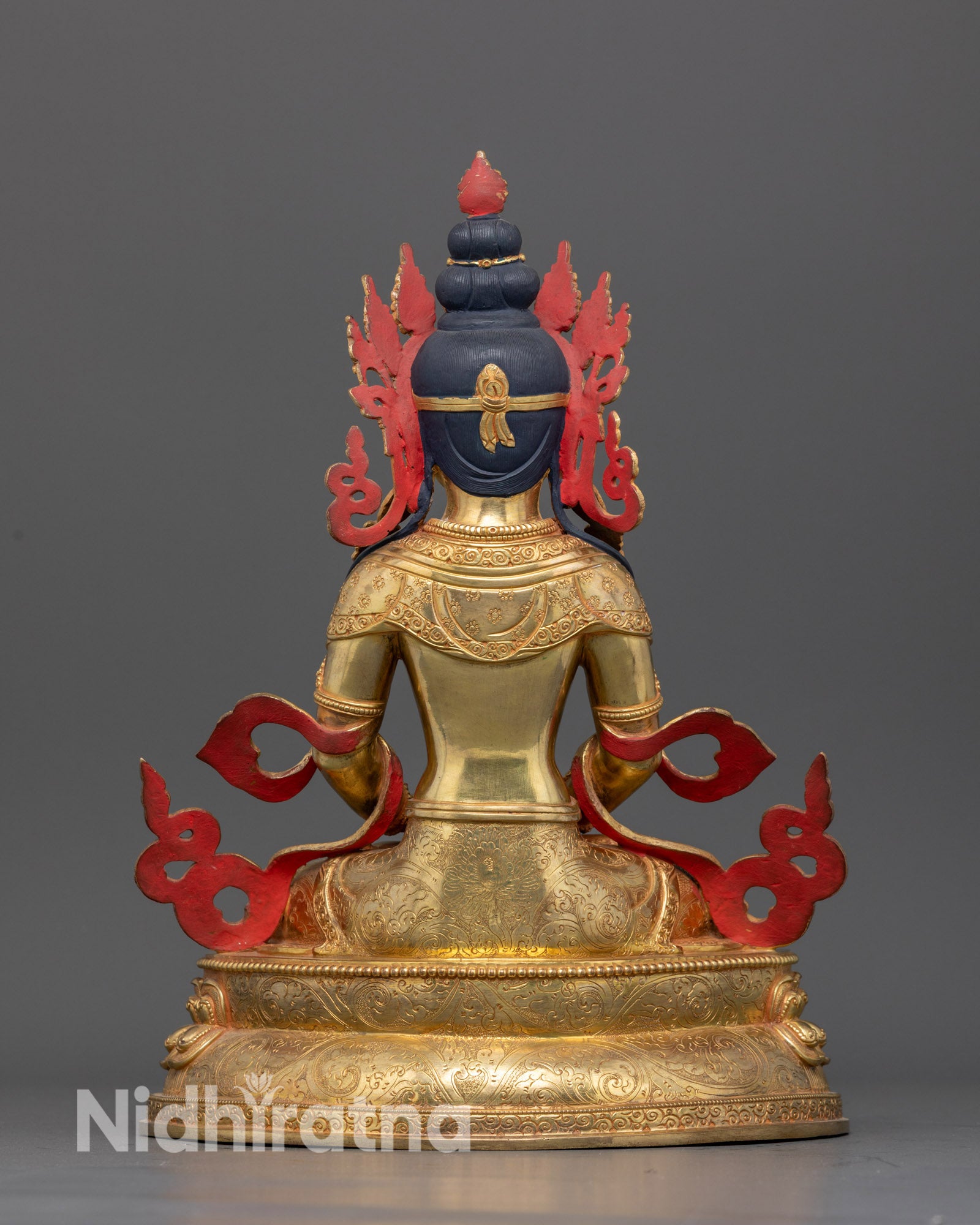 Amitayus Statue: Symbolizing Longevity and Spiritual Tranquility