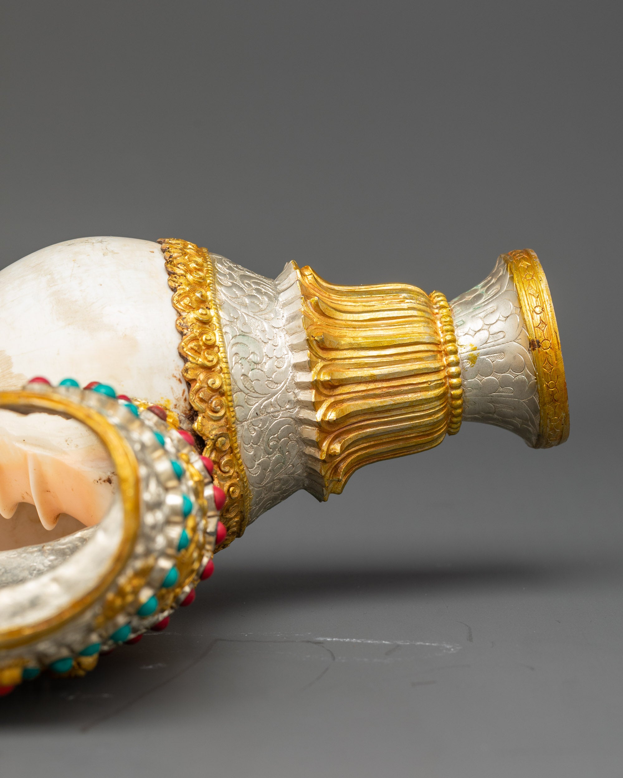 Traditional Conch Shell for Buddhist Ceremonies