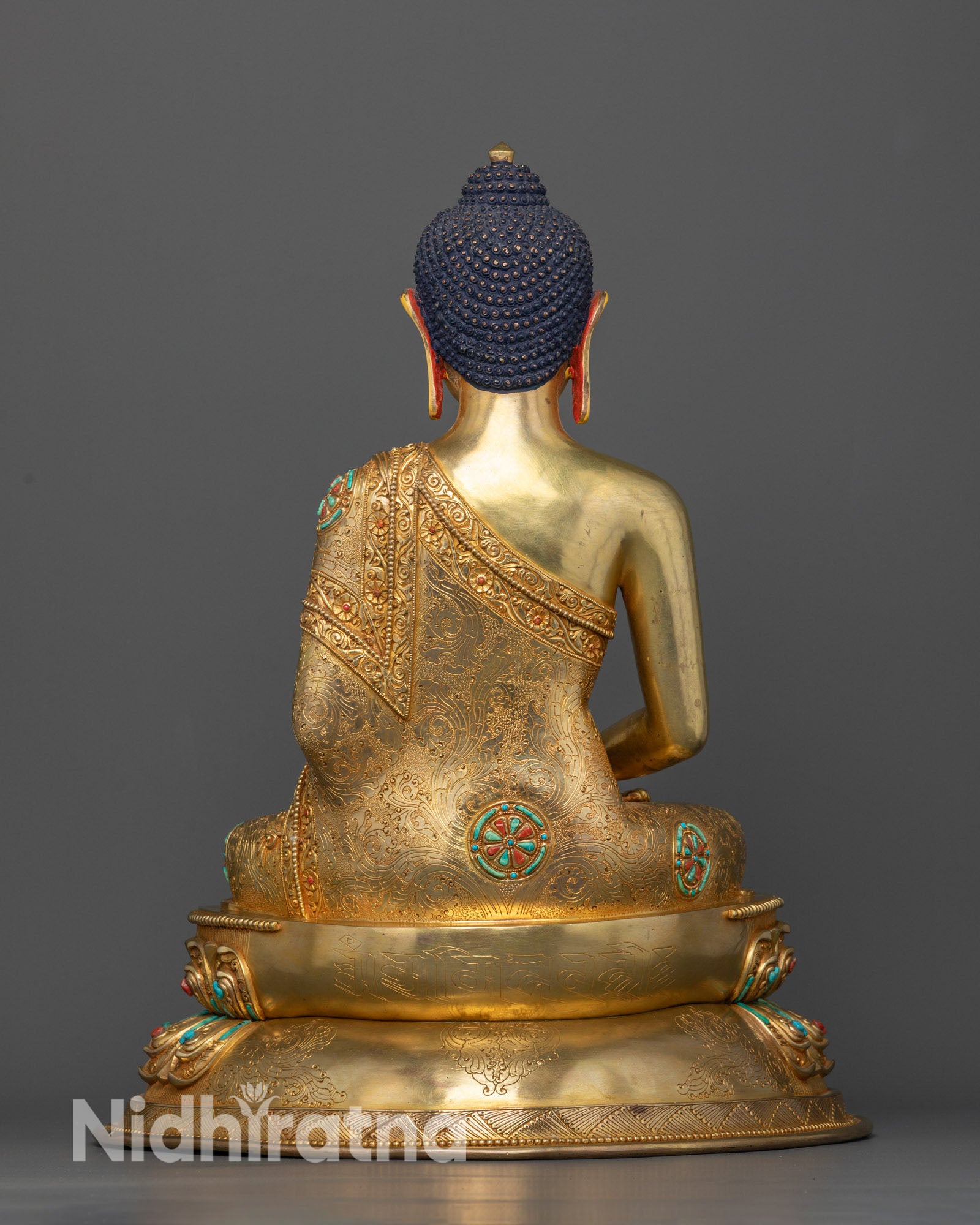 Amitabha Buddha: Beacon of Eternal Enlightenment and Pure Land Wisdom