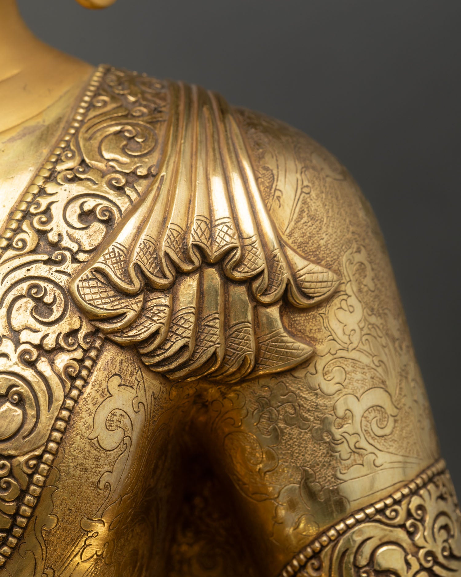 Amitabha Buddha Sculpture – Inspire Compassion & Inner Peace