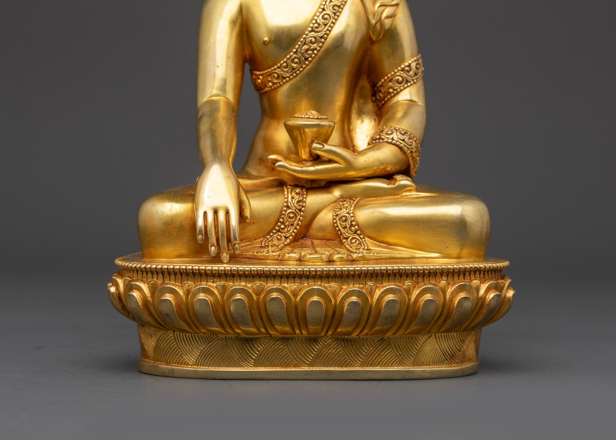 8" Tathagata Shakyamuni Buddha Statue | Traditional Himalayan Art Nepal