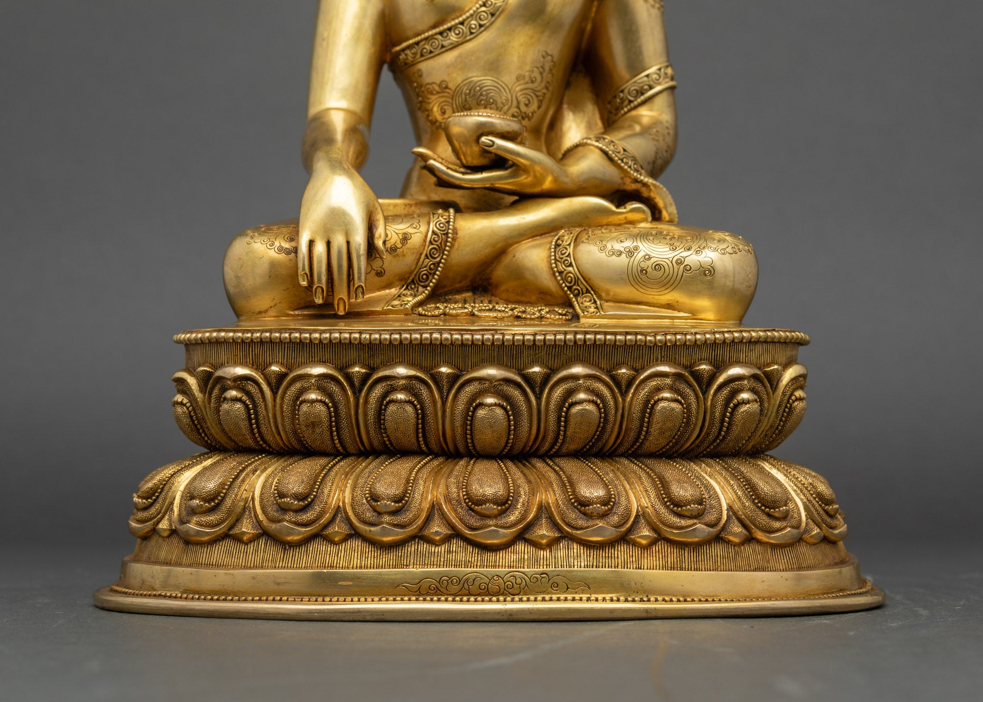 Tathagata Buddha Shakyamuni Statue | Meditation & Mindfulness Icon