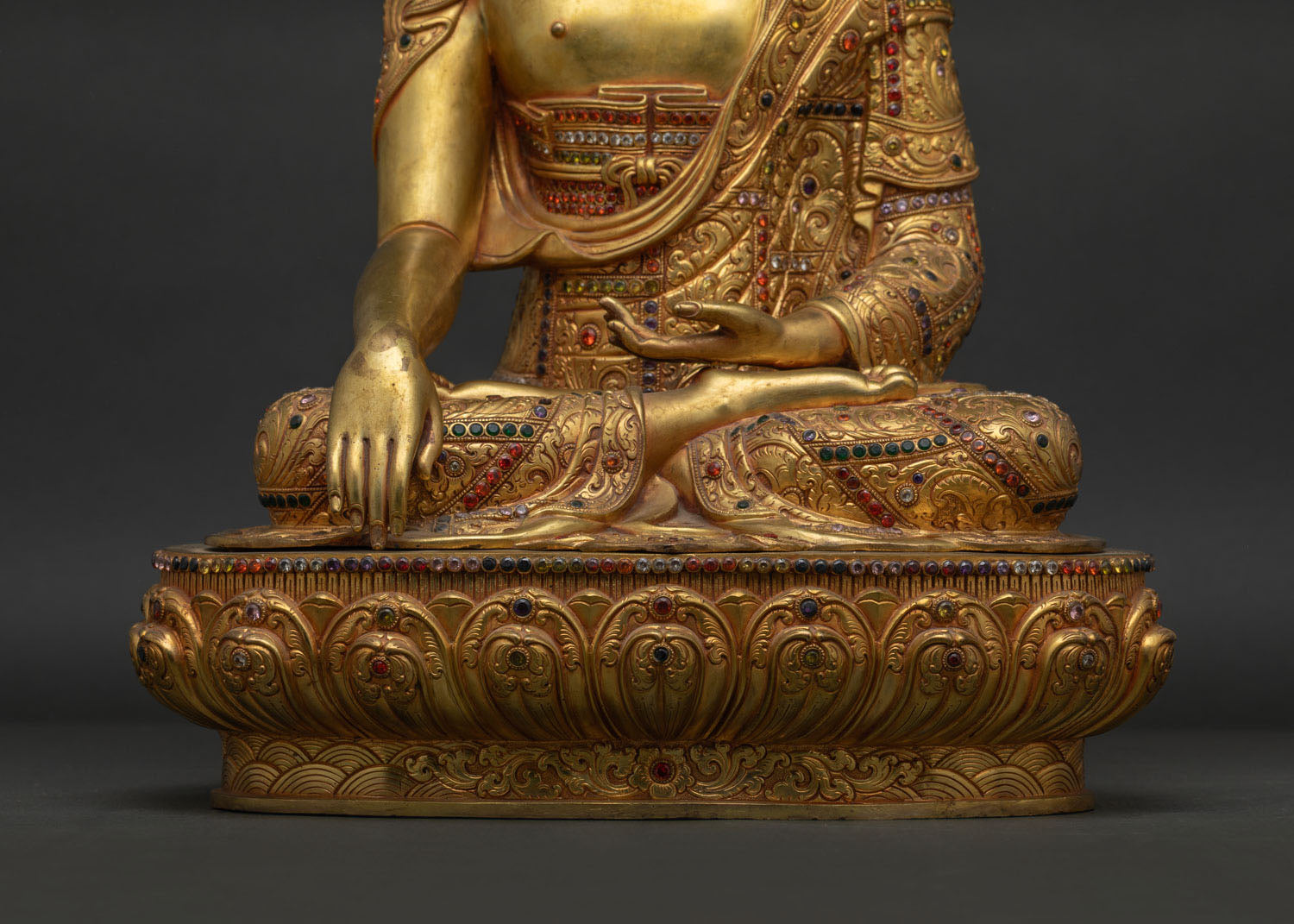 Buddha Shakyamuni Statue