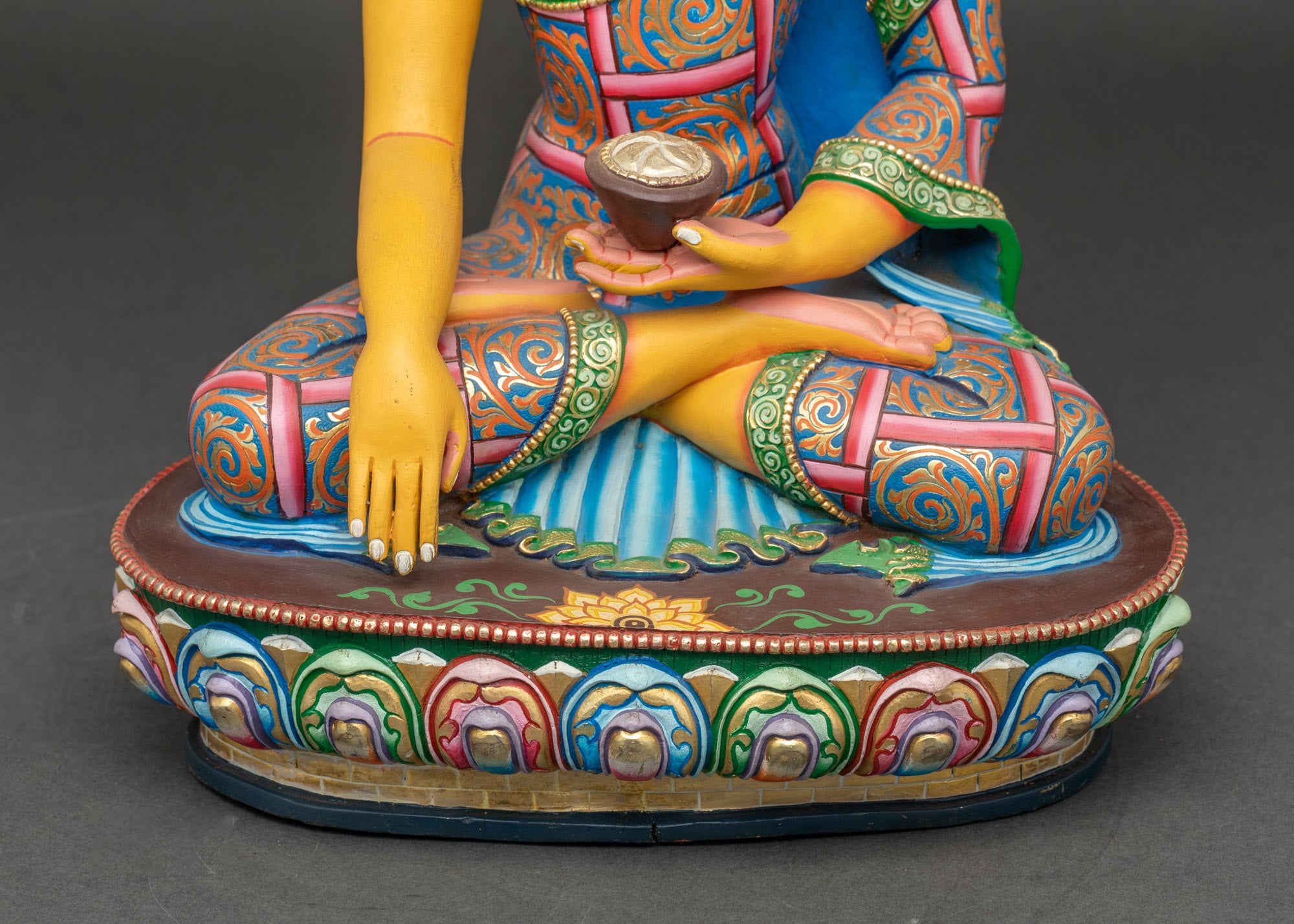 Shakyamuni Buddha Statue | Hand-Painted Enlightened Buddha Figurine
