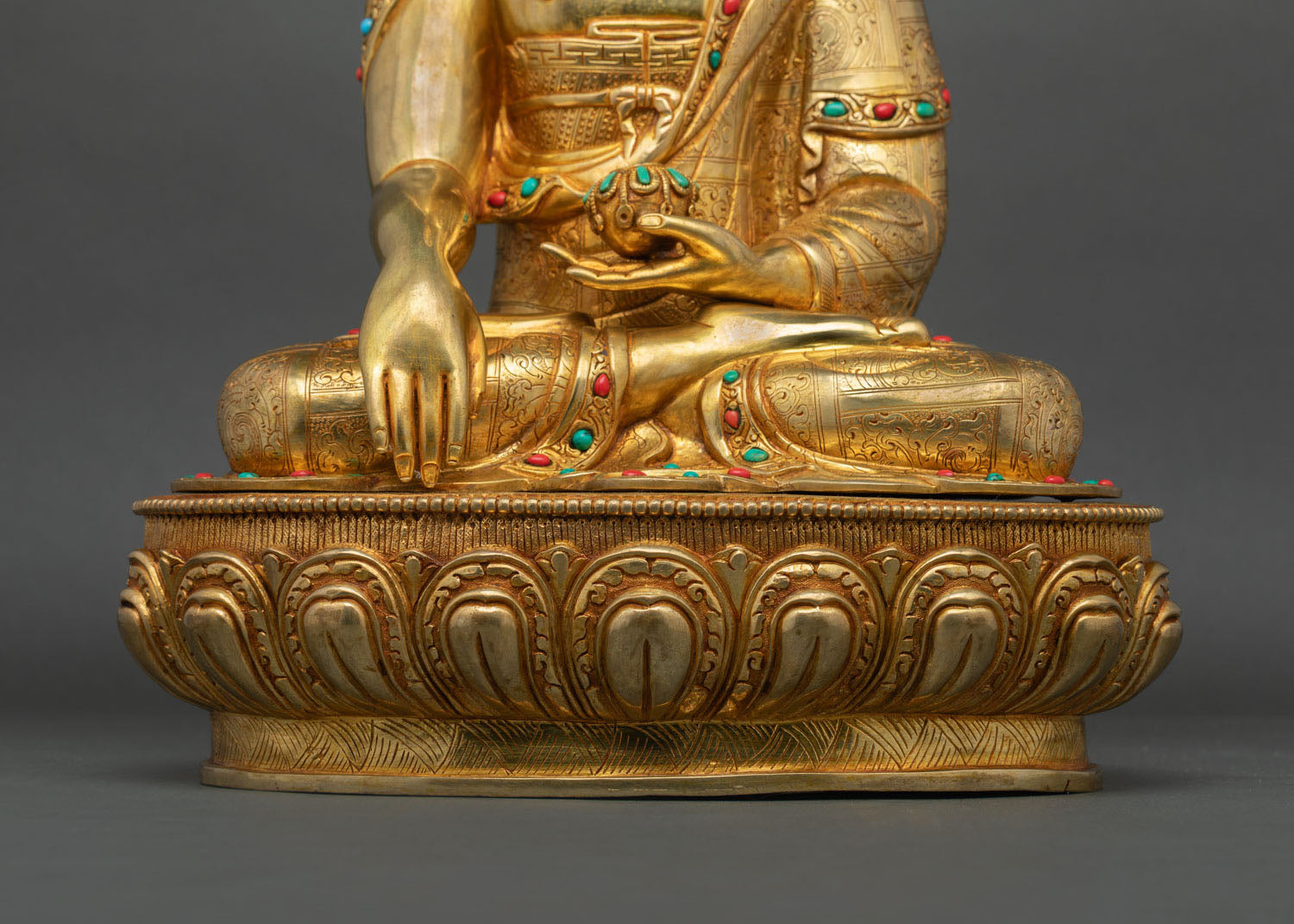 Shakyamuni Buddha Statue | 24K Gold Fire-Gilded Copper Art