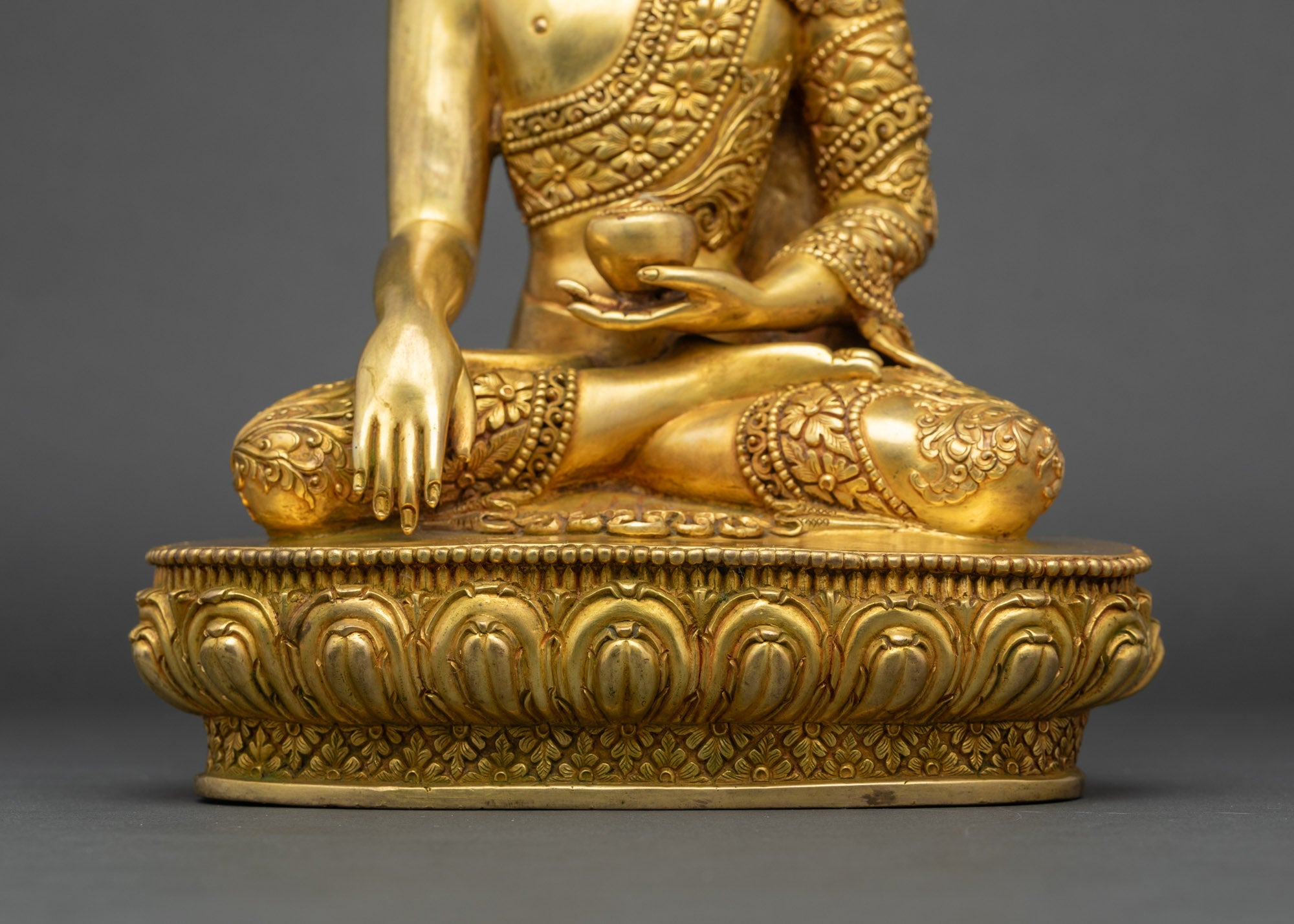 Shakyamuni Buddha Figurine | Artisan-Crafted Buddhist Altar Figurine