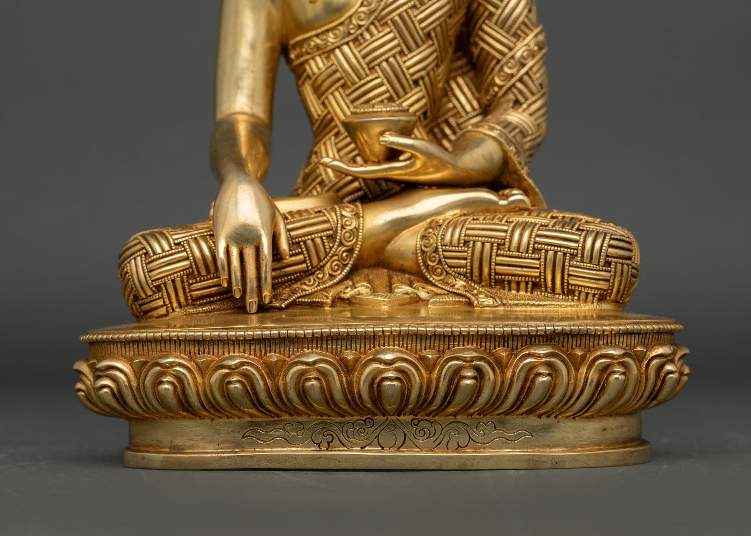 Shakyamuni Buddha Statue | High-Quality Buddhist Figurine