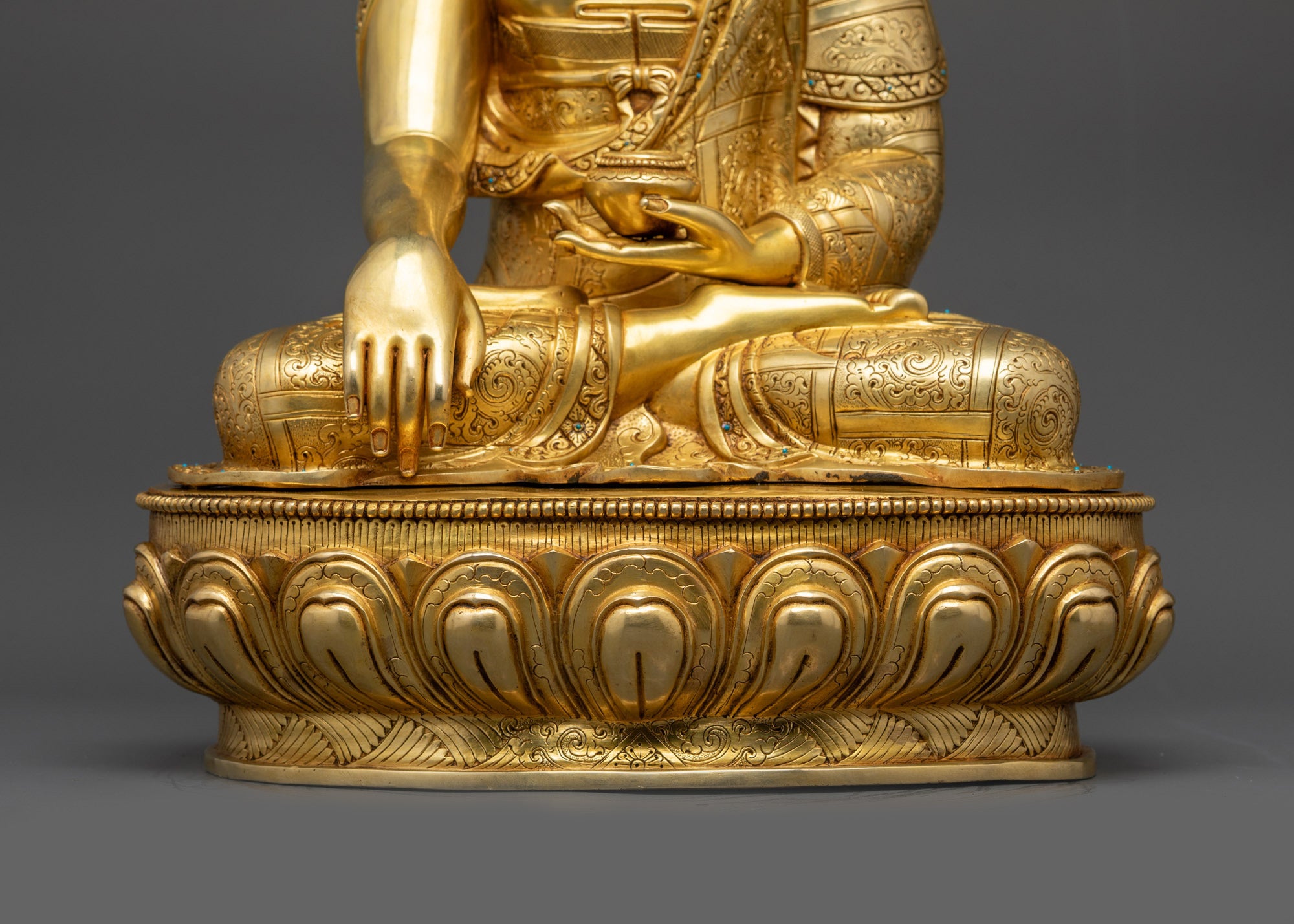 Traditional Buddha Shakyamuni Sculpture | Artisan-Crafted Tibetan Art