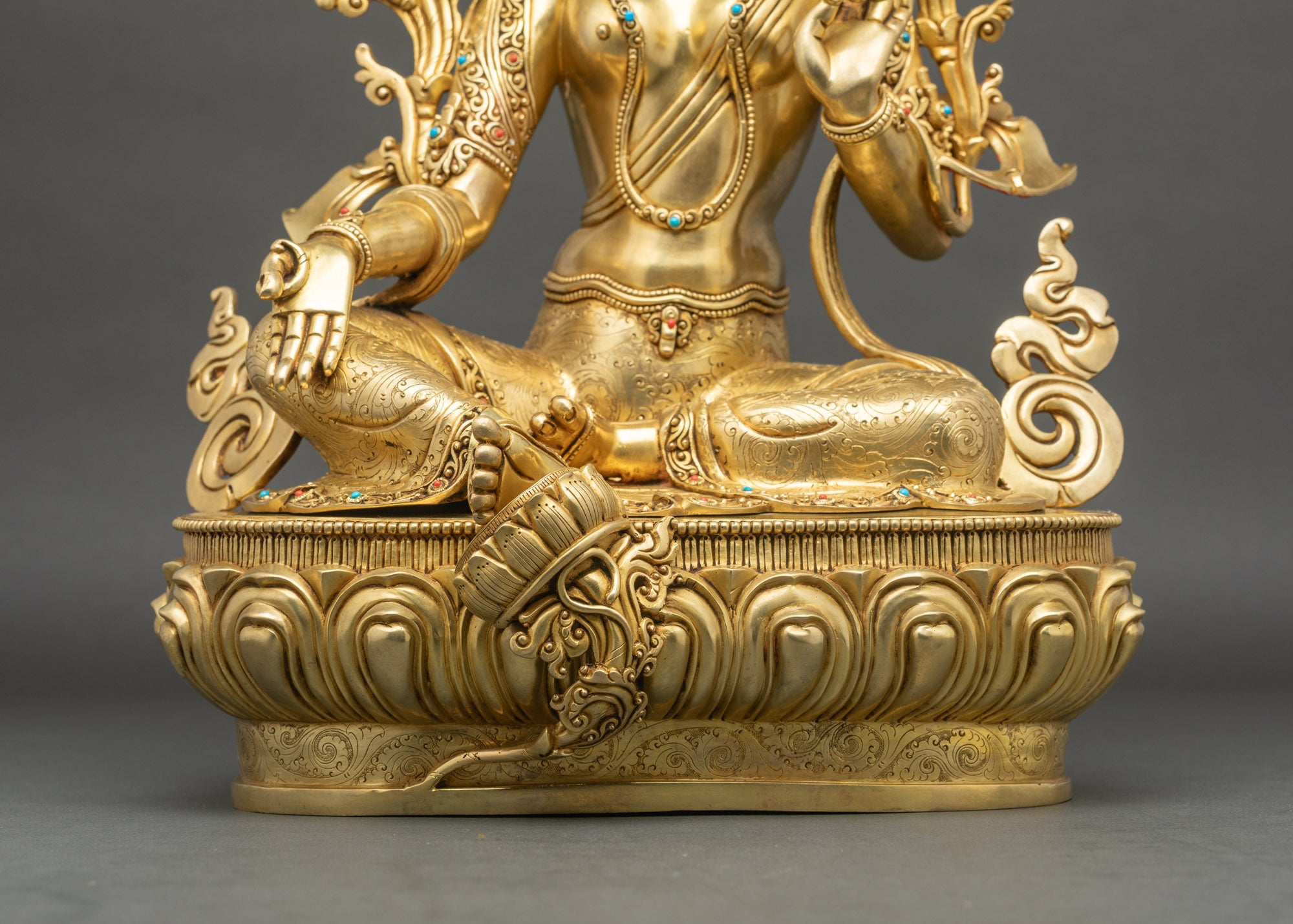 Peaceful Green Tara – Handcrafted Sculpture for Inner Clarity