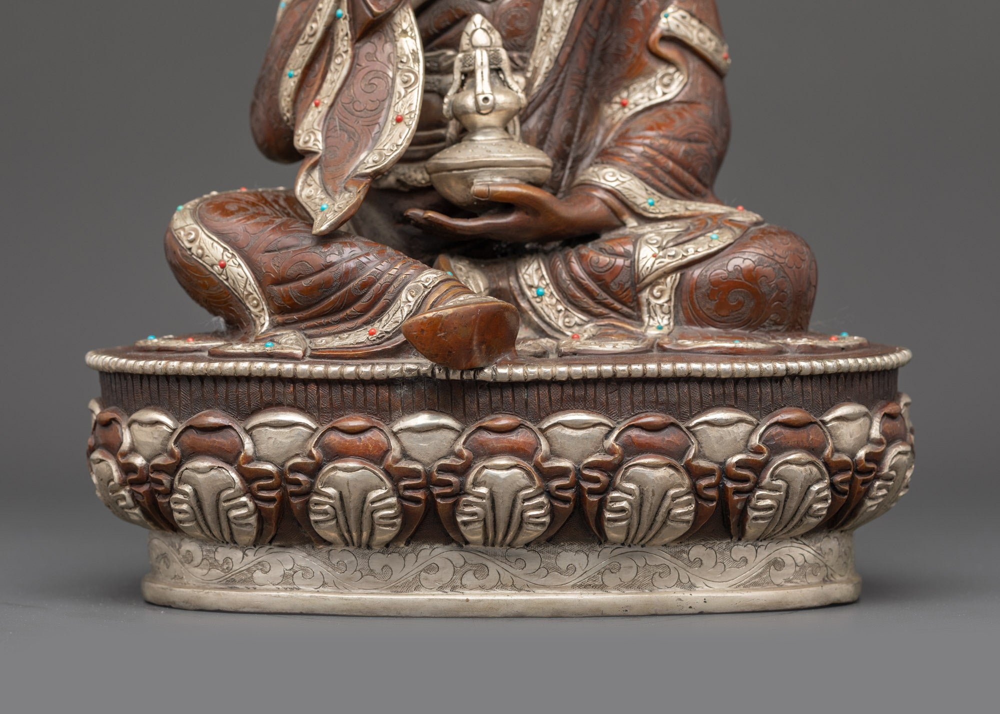 Guru Rinpoche Statue
