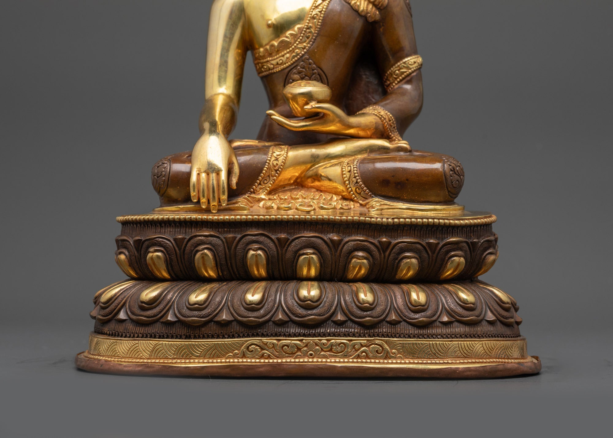 Shakyamuni Buddha Sculpture – Handcrafted Siddhartha Gautama Figure