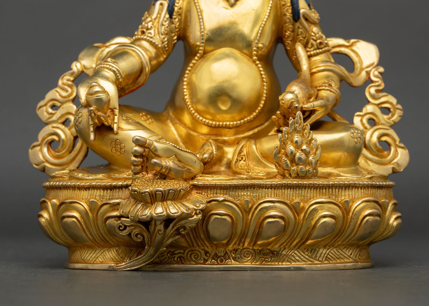 Dzambhala Statue