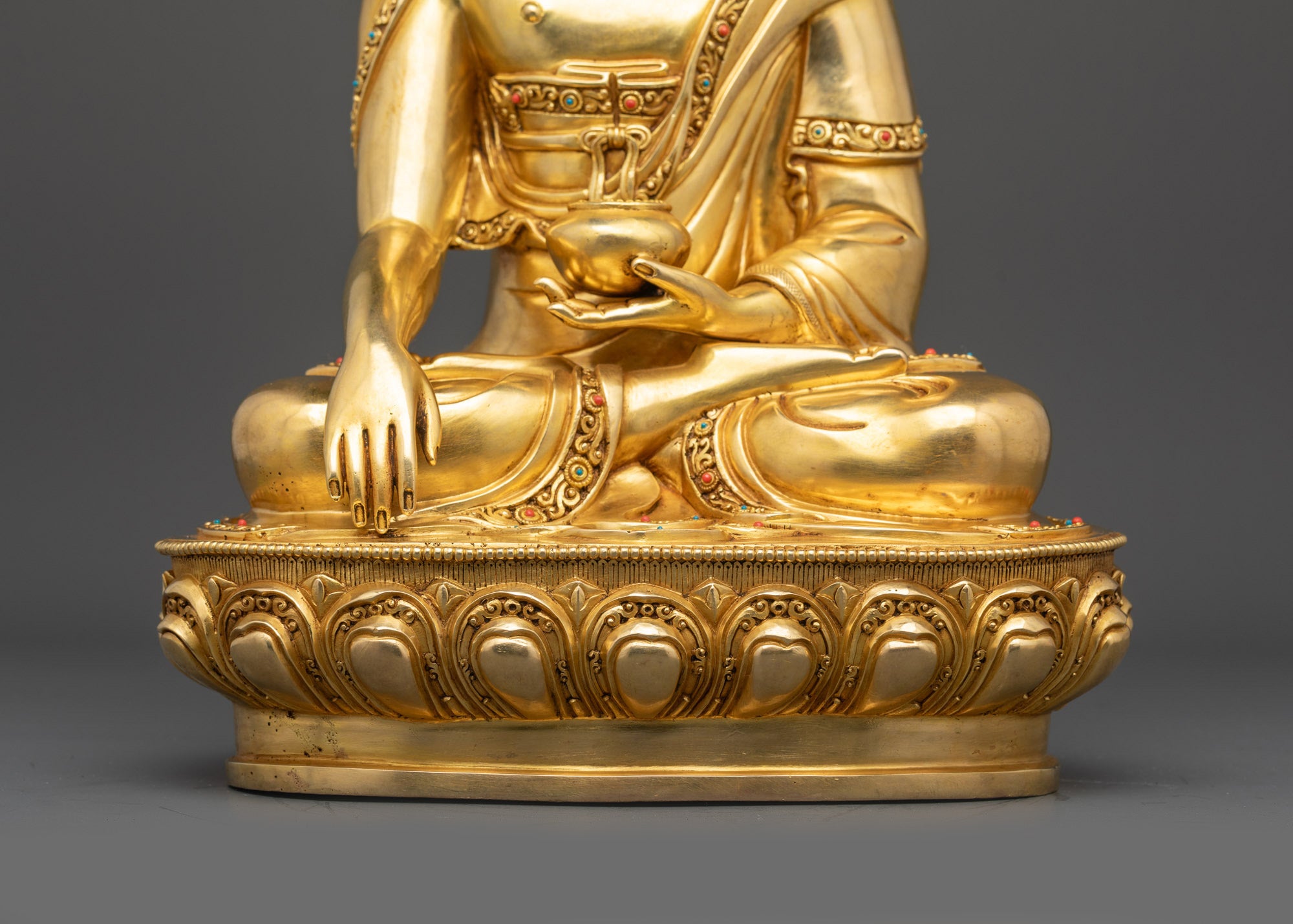 Meditating Buddha Statue | Traditional Lost-Wax Casted Buddhist Art