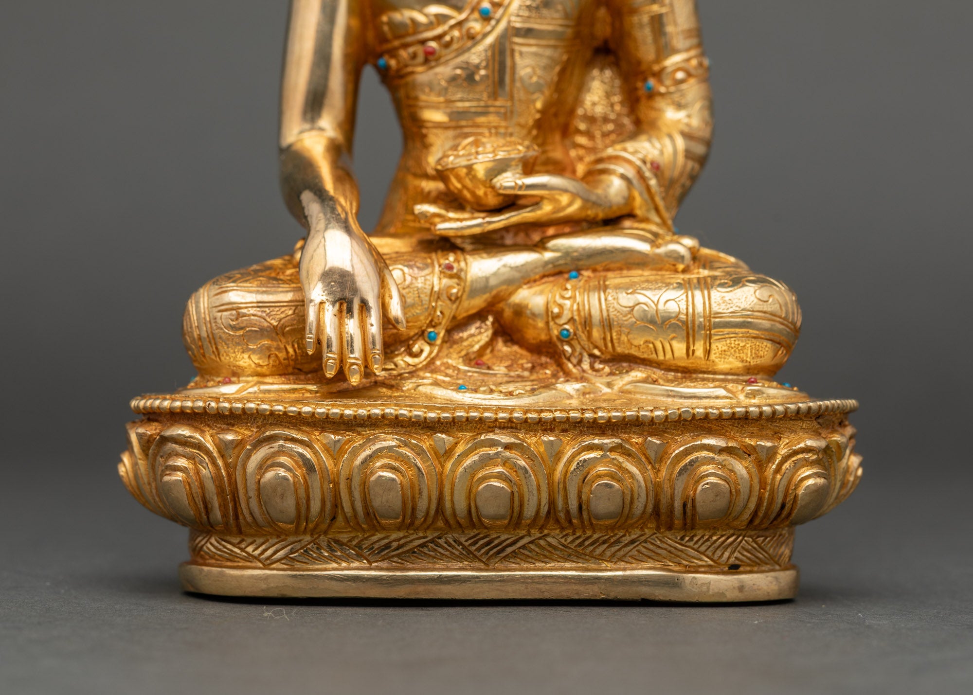 Shakyamuni Buddha Statue – Symbol of Wisdom and Inner Clarity