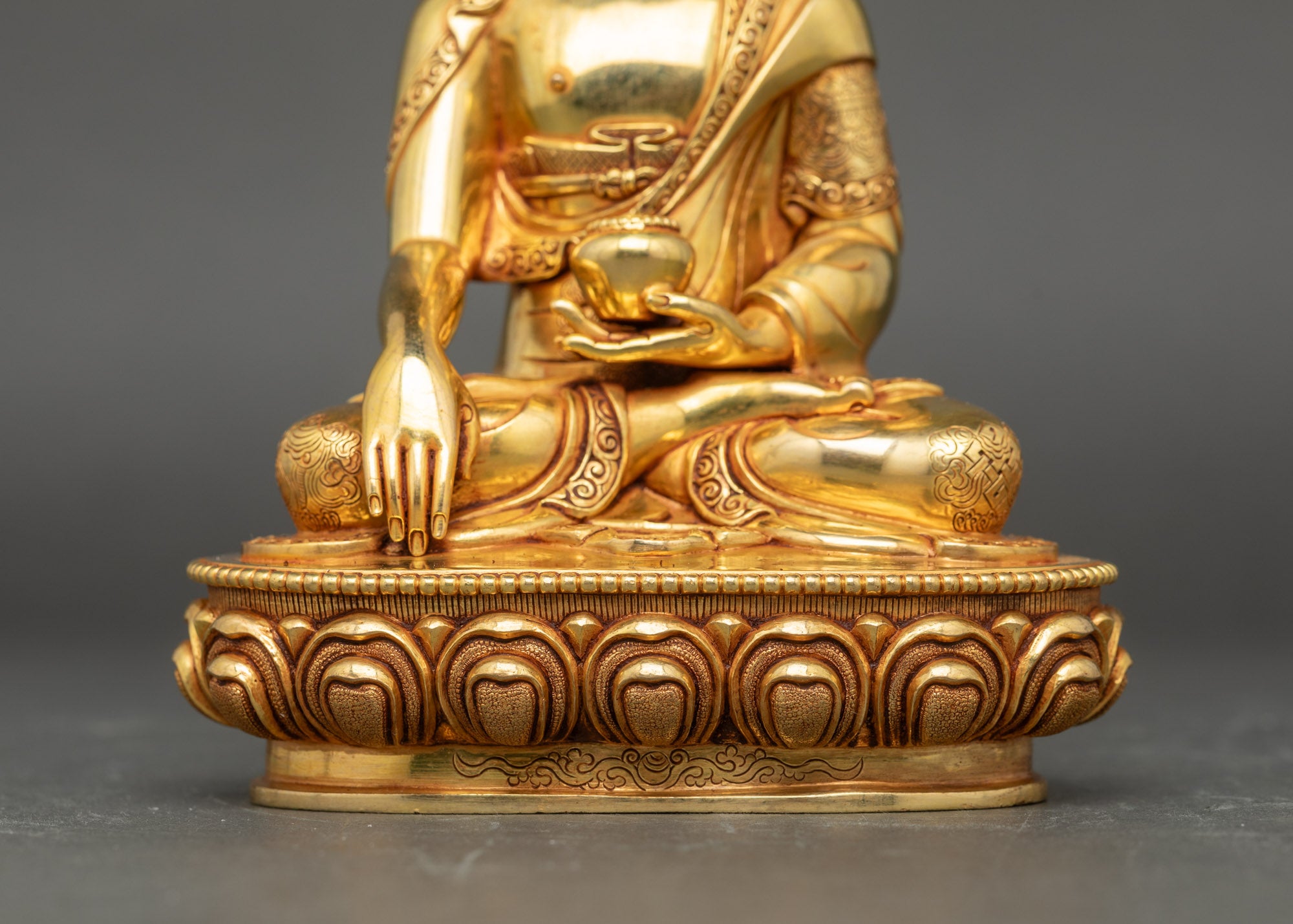 Buddha Statue | Zen Meditation Sculpture for Tranquil Spaces