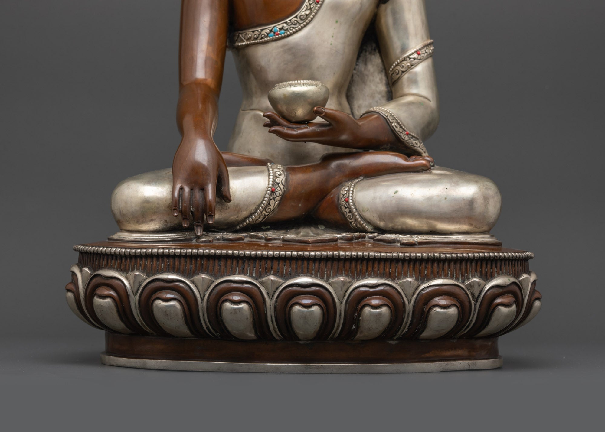 Enlightened One Tathagata Shakyamuni Statue | Divine Meditation Sculpture