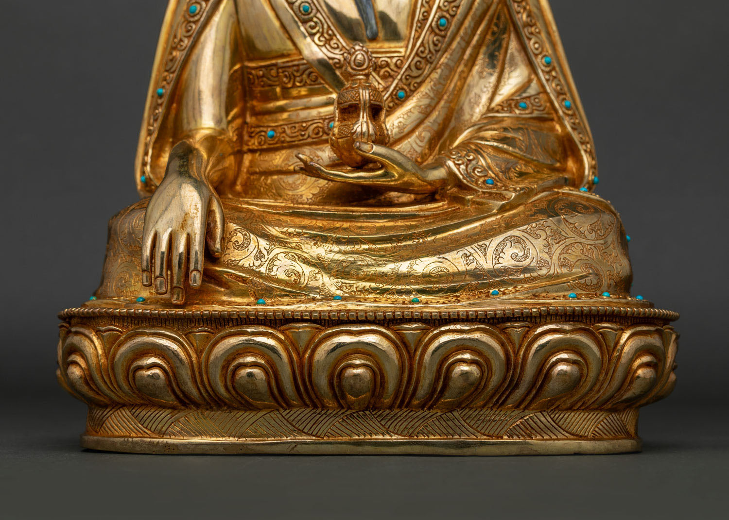 Zabdrung Ngawang Namgyal Statue