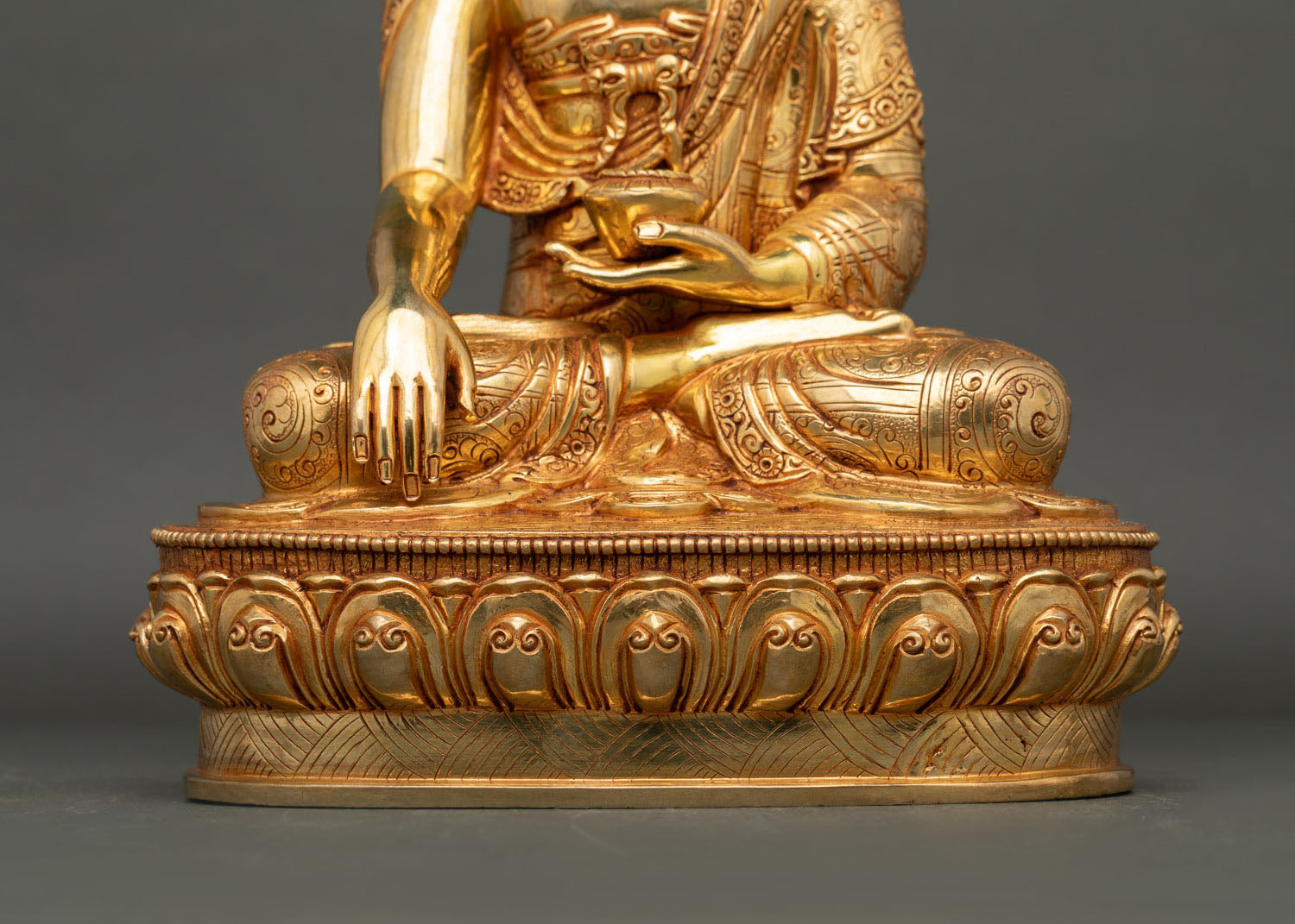 Buddha Shakyamuni Statue – Perfect for Meditation Rooms