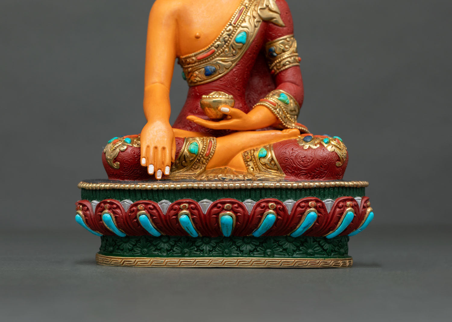 Shakyamuni Buddha Statue - Symbol of Wisdom and Peace
