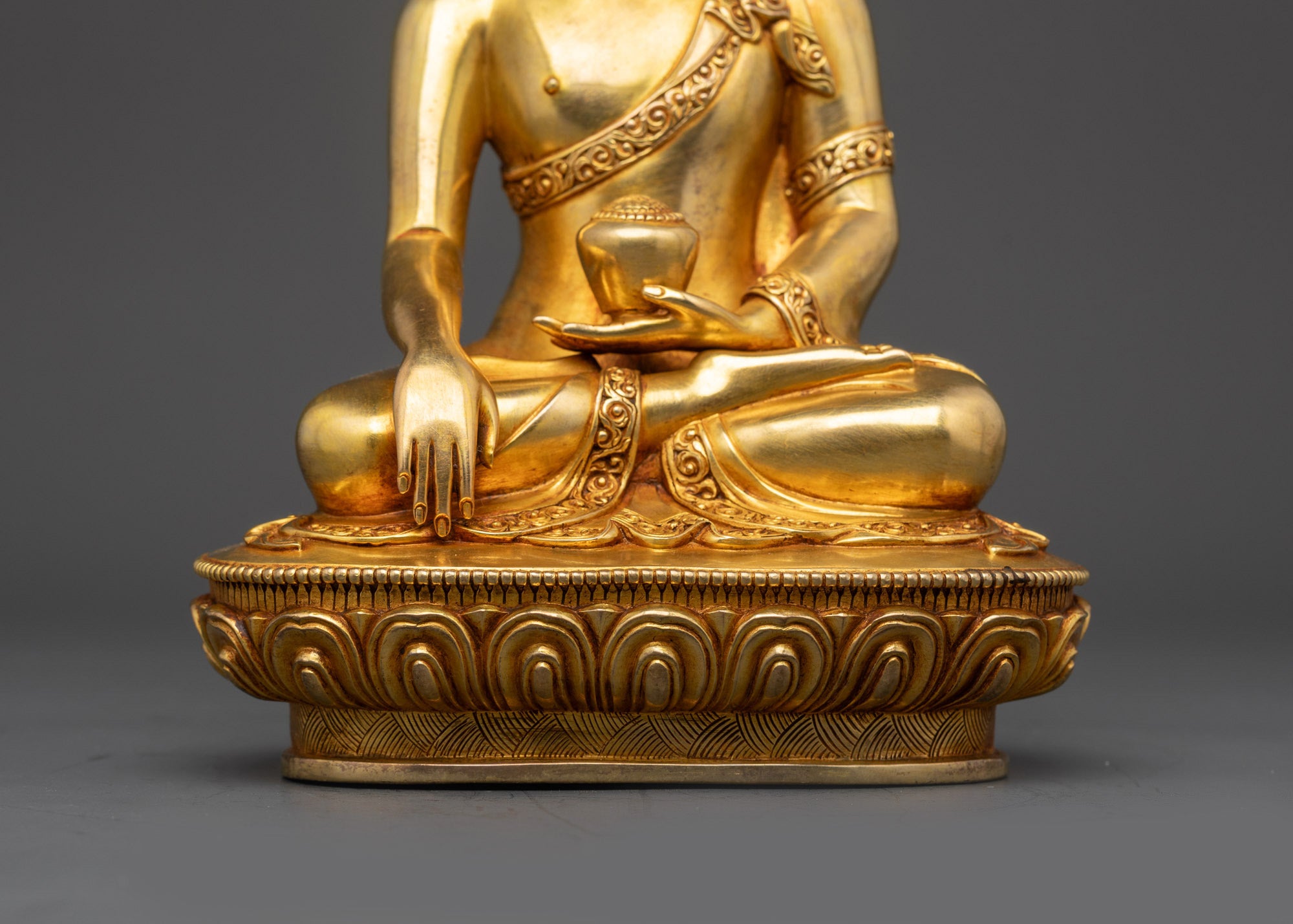 Premium Shaka Nyorai Statue | 24K Gold-Fire Gilded Buddha Statue
