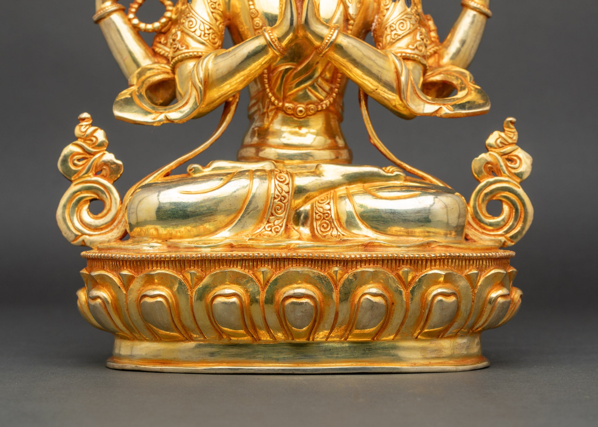 Four‑Armed Chenrezig Statue | Tibetan Buddhist Compassionate Deity