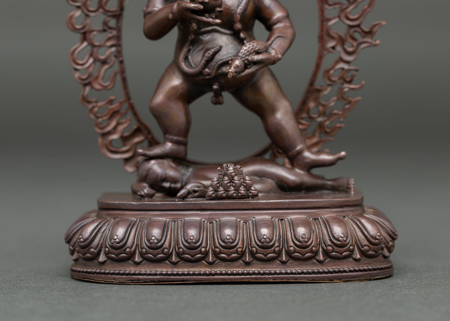 Black Dzambhala Statue