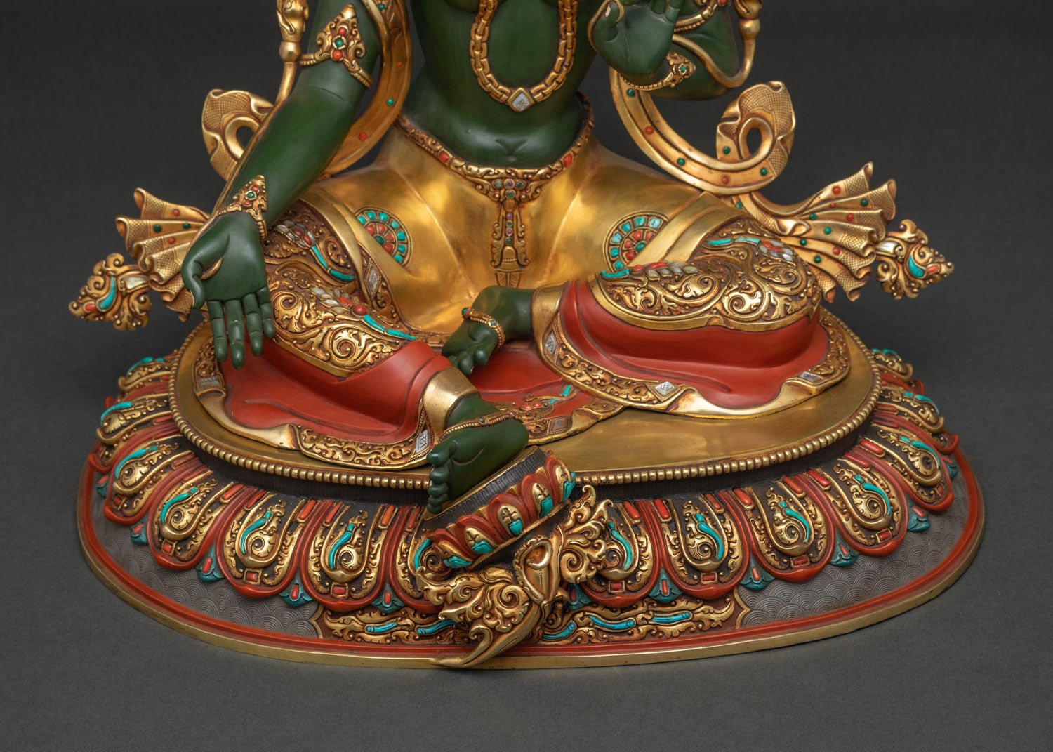 Tranquil Green Tara Statue – Embrace Courage & Inner Peace
