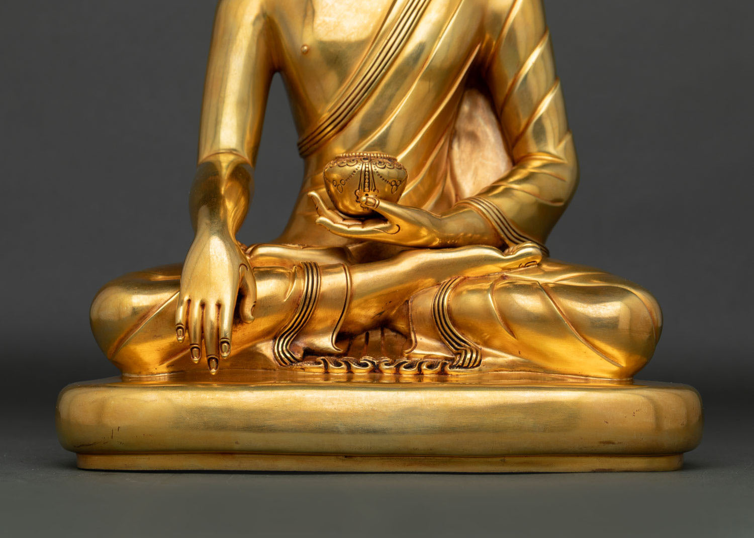 Buddha Shakyamuni Statue
