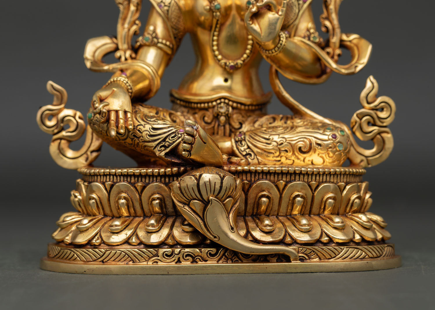 Green Tara Statue – Buddhist Decor for Peace & Harmony
