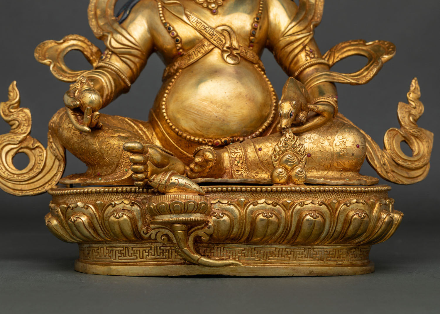 Dzambhala Statue