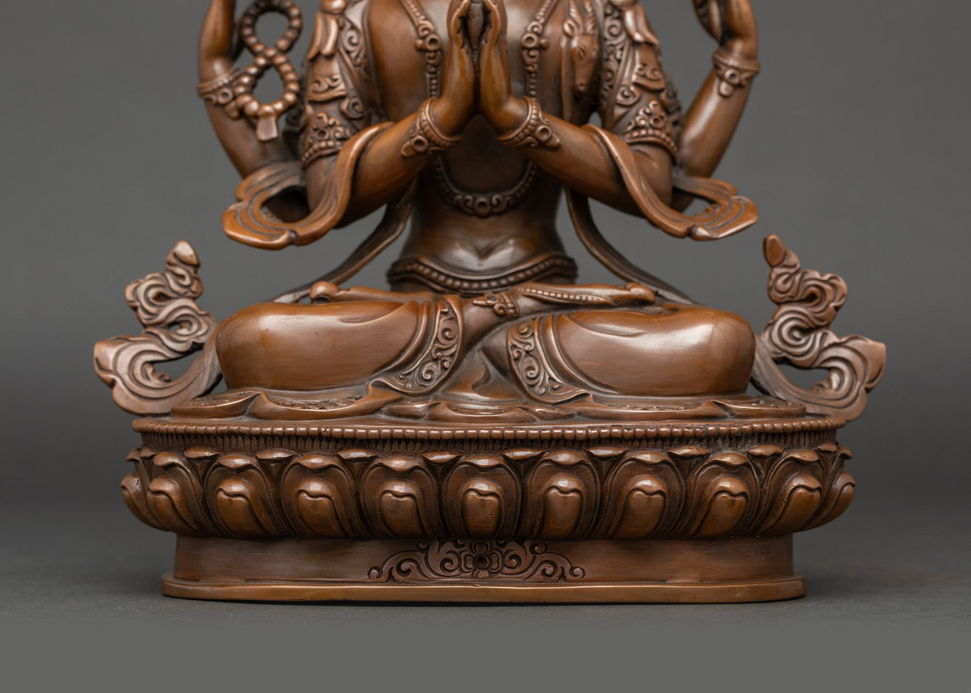 Four-Arm Oxidized Chenrezig Sculpture for Mindfulness