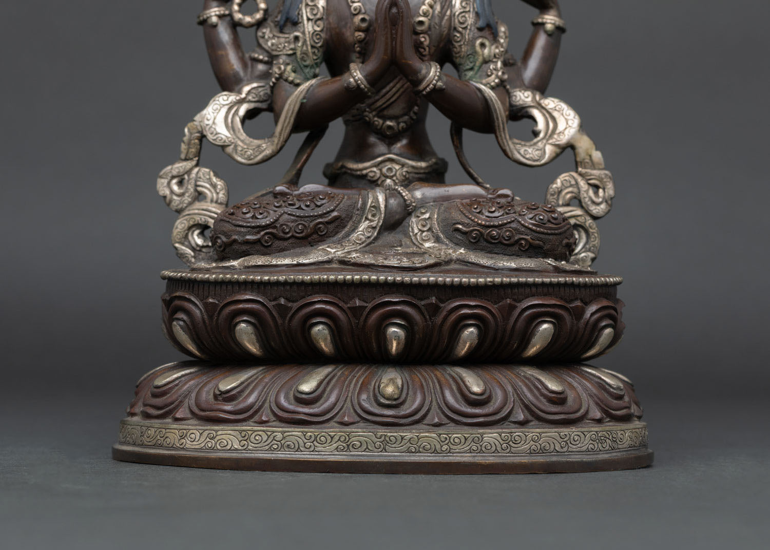 Oxidized Chenrezig Statue – Handmade Avalokiteshvara Figurine