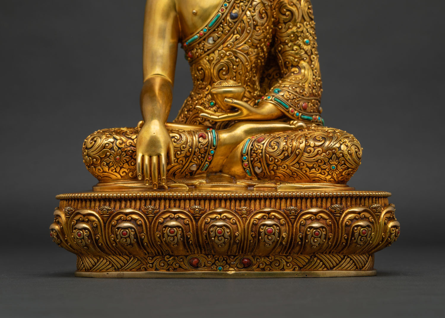 Buddha Statue | Historical Sage Figure for Deep Mindfulness Meditation