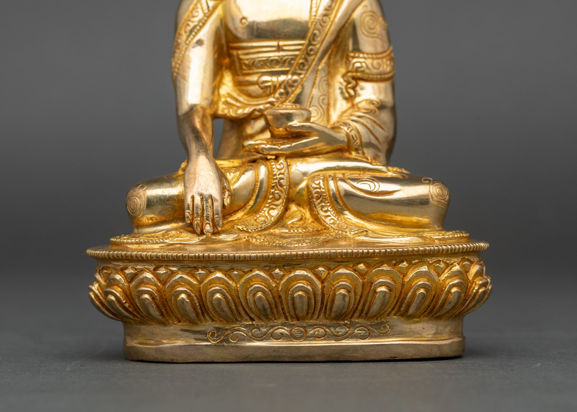 Meditating Buddha Statue | Traditionally Lost-Wax Casted Artwork
