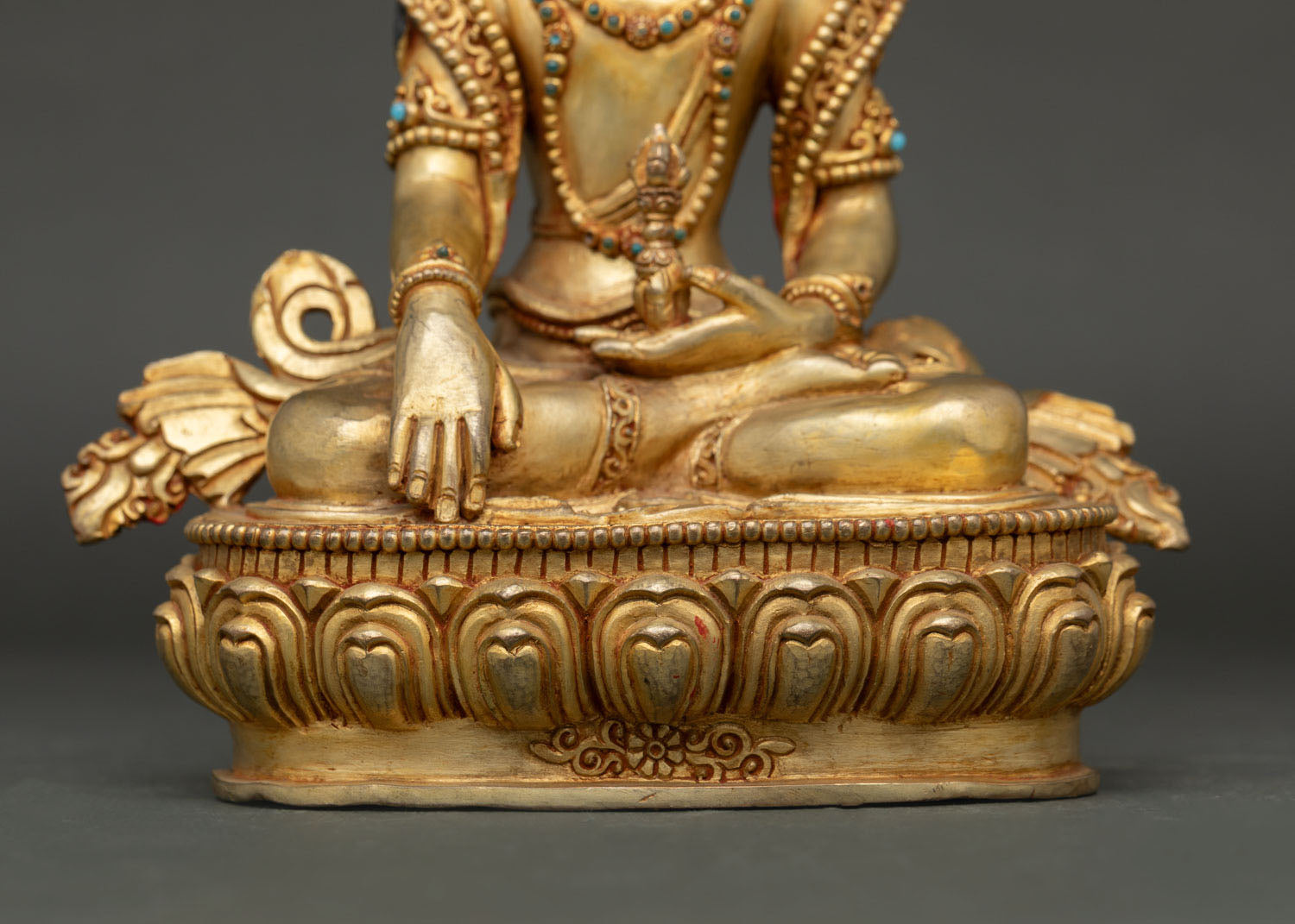 Mitrugpa Statue – Sacred Symbol of Unshakeable Wisdom