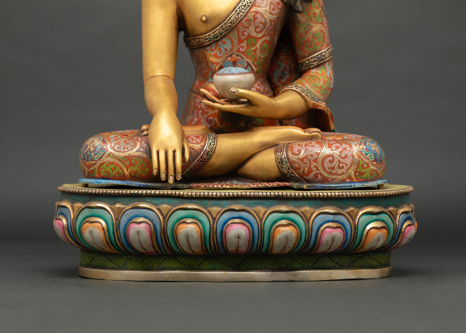 Vibrant Shakyamuni Buddha Statue – Peaceful Zen Home Décor