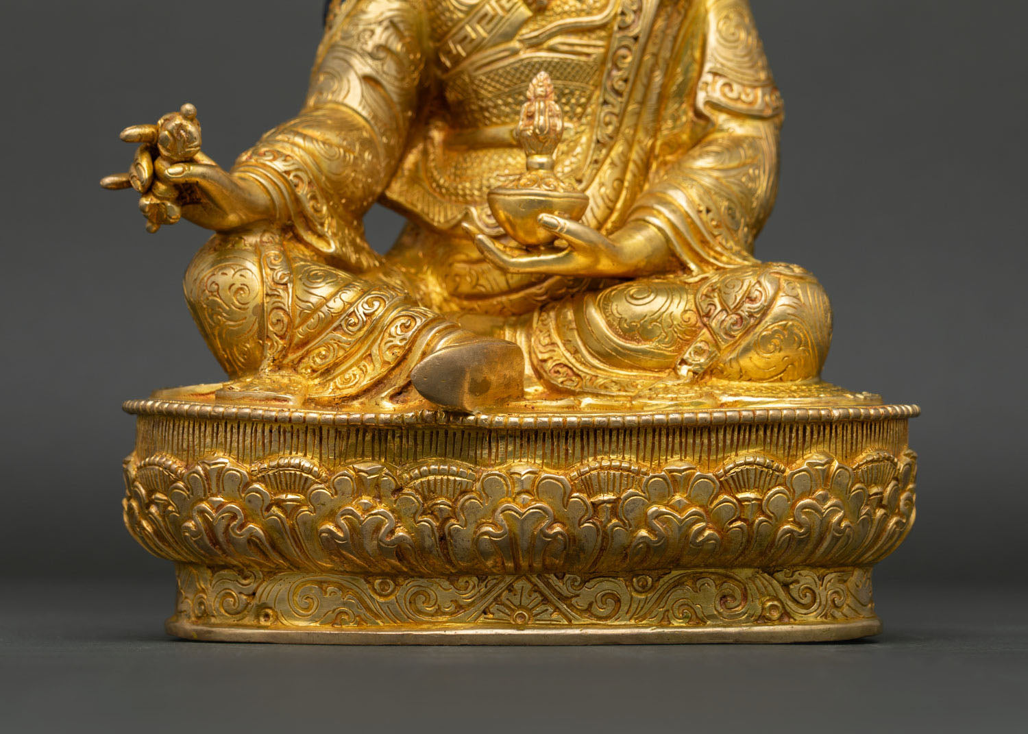 Guru Rinpoche Statue | Buddhist Spiritual Master Artwork