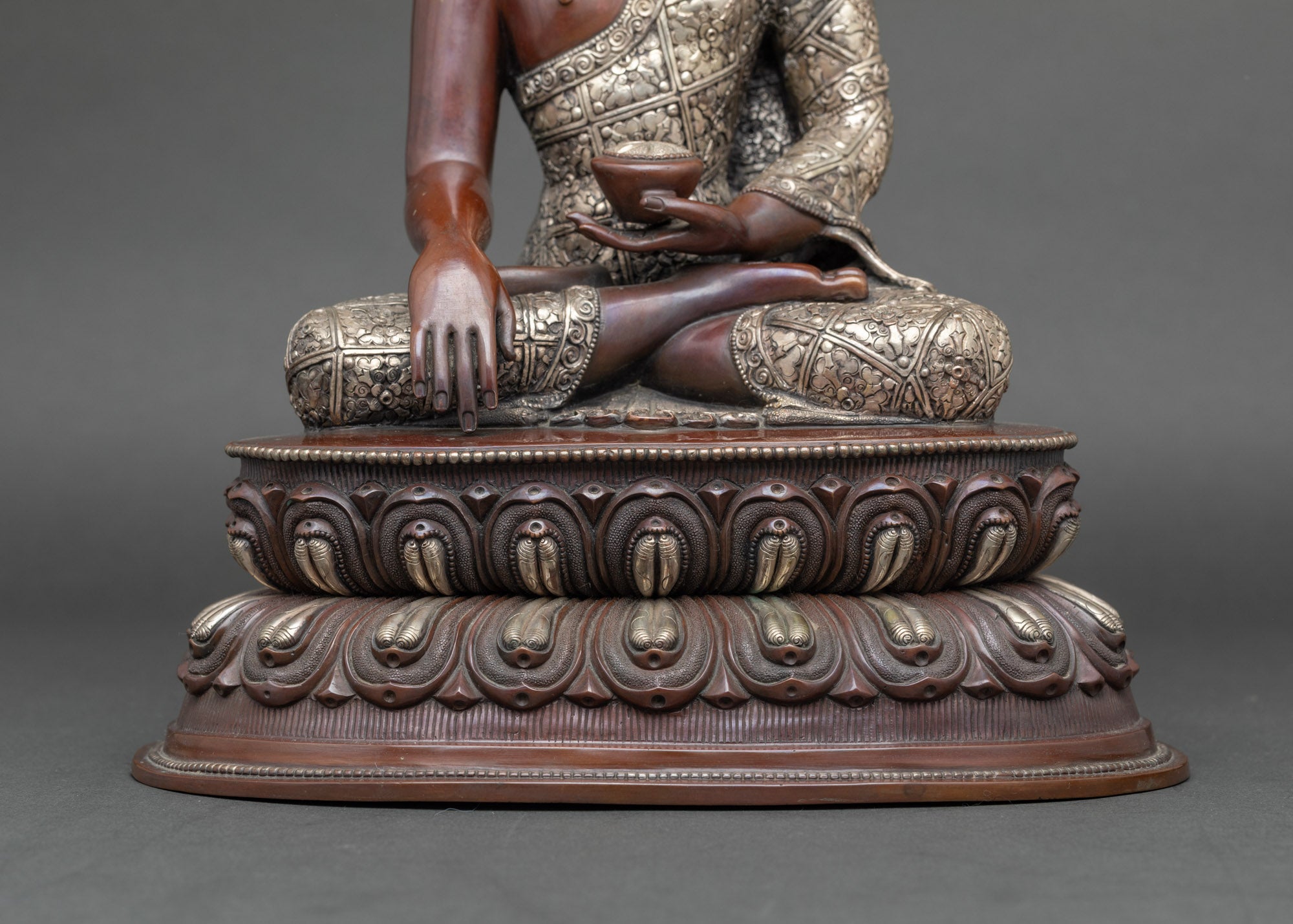 Siddhartha Buddha Statue for Meditation | Handcrafted Nepalese Art