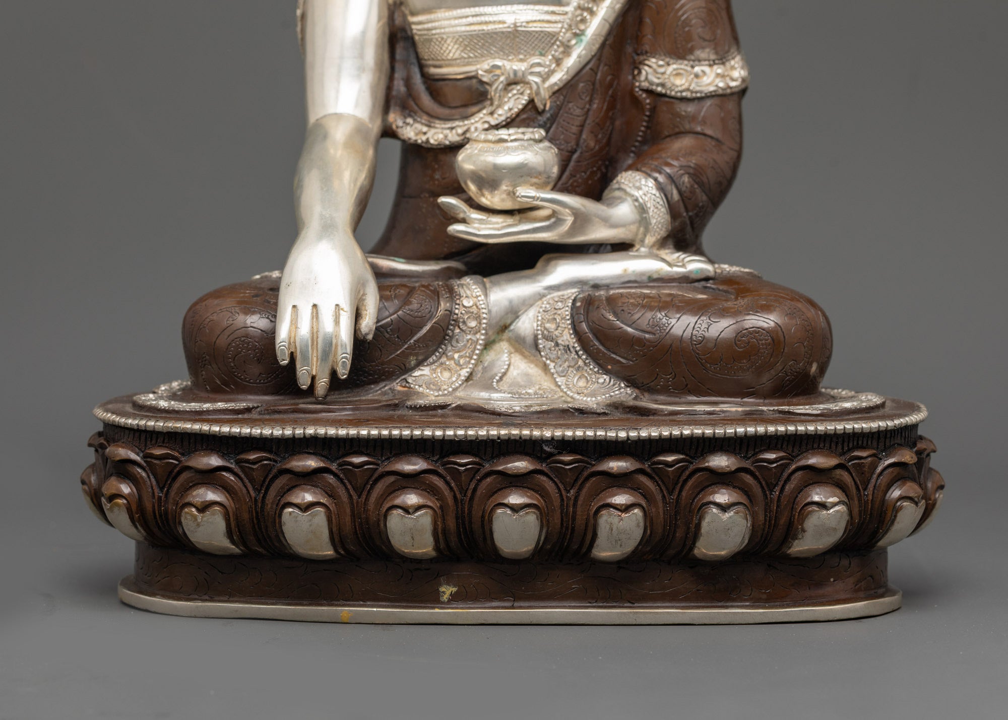 Shakyamuni Buddha Statue | Traditional Lost Wax Crafted Copper Artwork