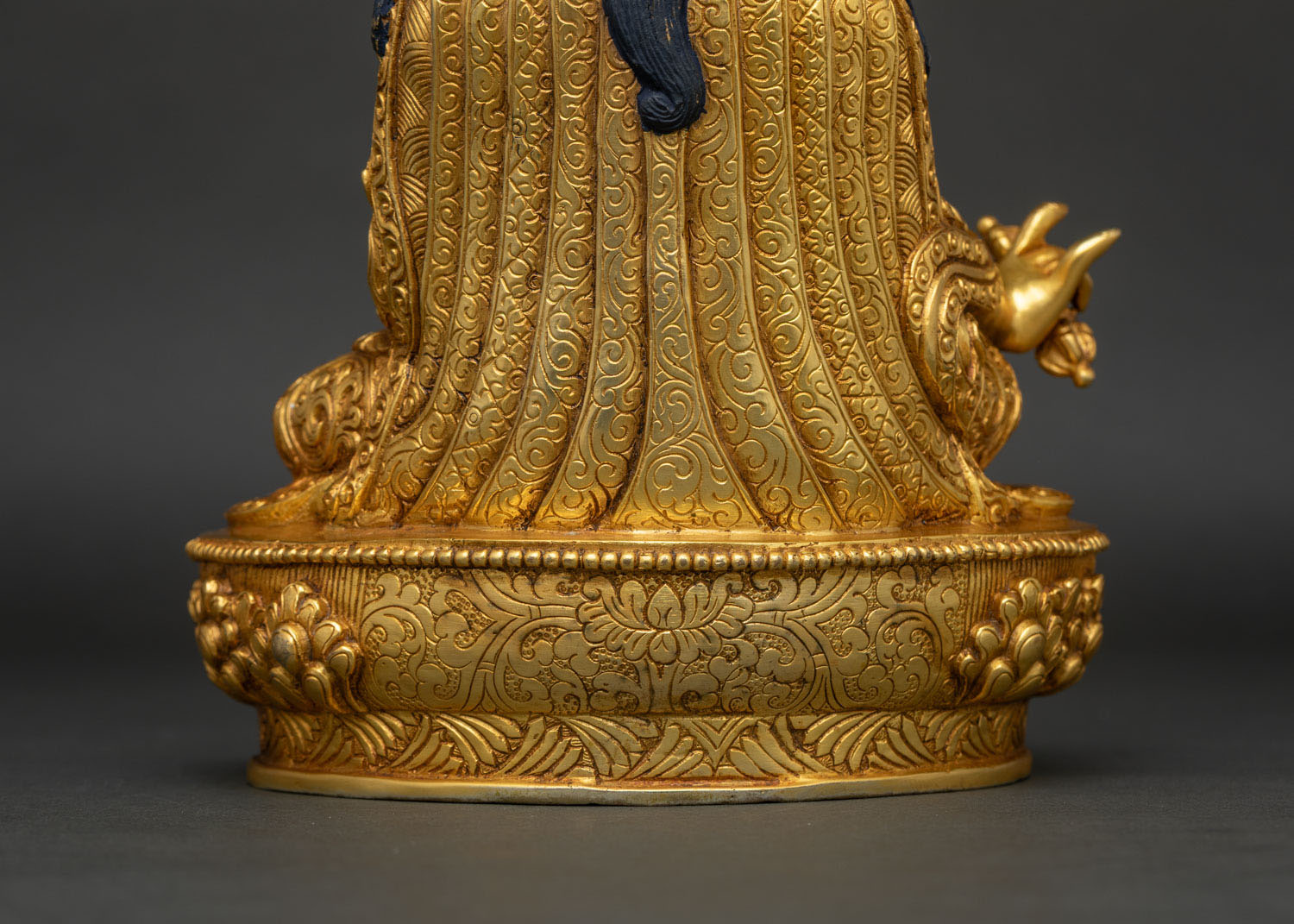 Guru Rinpoche Statue