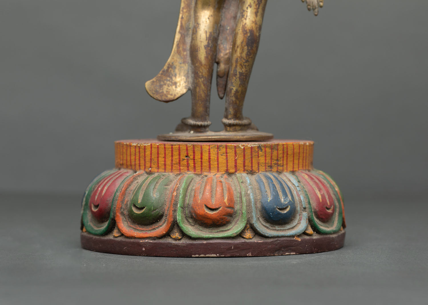 Padmapani Lokeshvara Statue - Traditional Buddhist Art