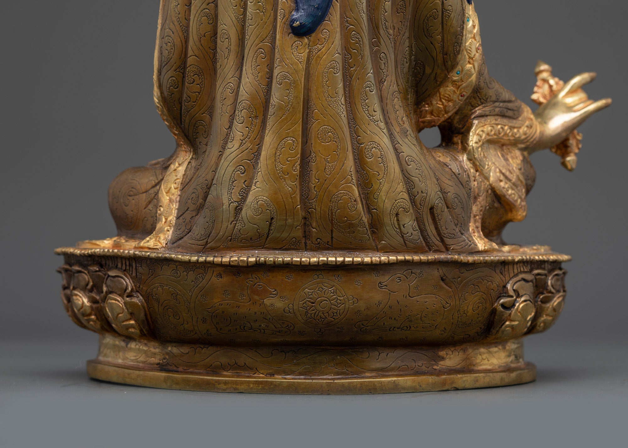 Guru Rinpoche Statue