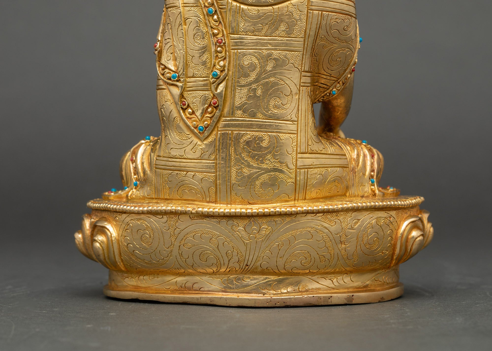 Sakyamuni Tathagata Statue | Inspire Peace with Nepalese Buddhist Art