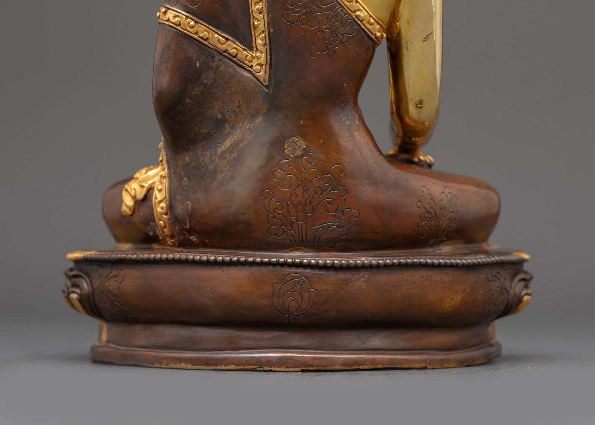 Shakyamuni Buddha Statue