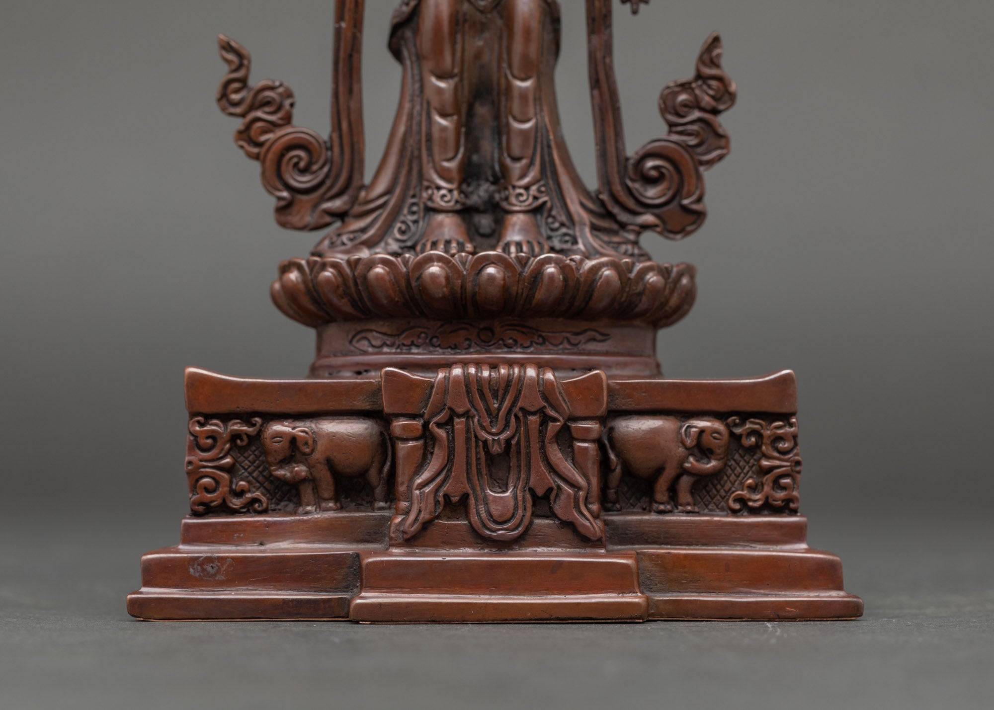 1000 Armed Chenrezig Statue - A Symbol of Transformation and Liberation